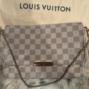 Damier Azur, bought this used, needs cleaning , tarnish .